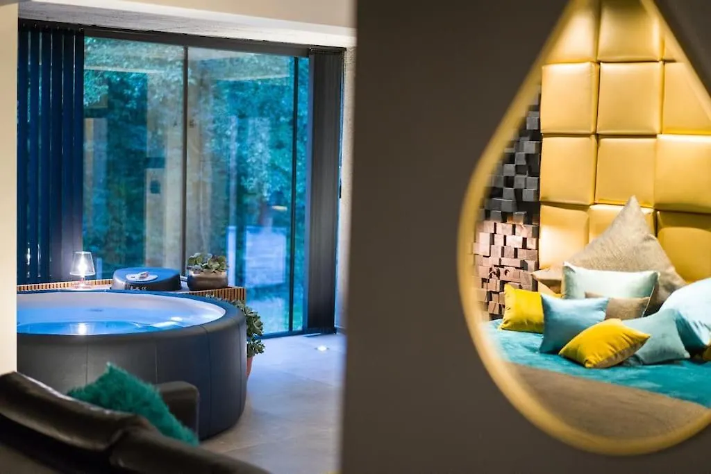 Buenas Noches Villa Standing Piscine & Wellness Boncelles 0*,